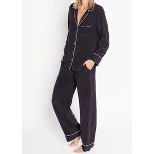 *SOLD* NWT Equipment Avery Silk Pajama set